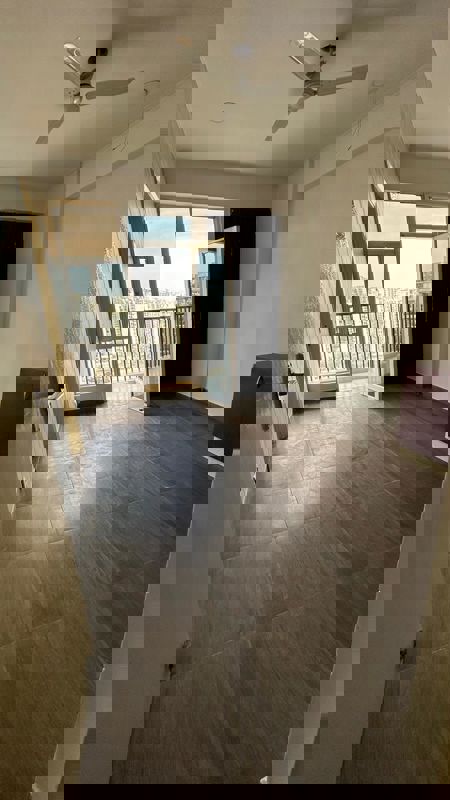 2.5 BHK + Servant Room 1050 Sq.Ft. Apartment in Gaur City 5th Avenue