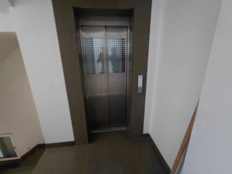 Room, greater kailash part 3 3 Bedroom 1900 Sq.Ft. Builder Floor In Greater Kailash Part 3 Delhi 10327643