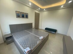 1 BHK Builder Floor For Rent in Medi City