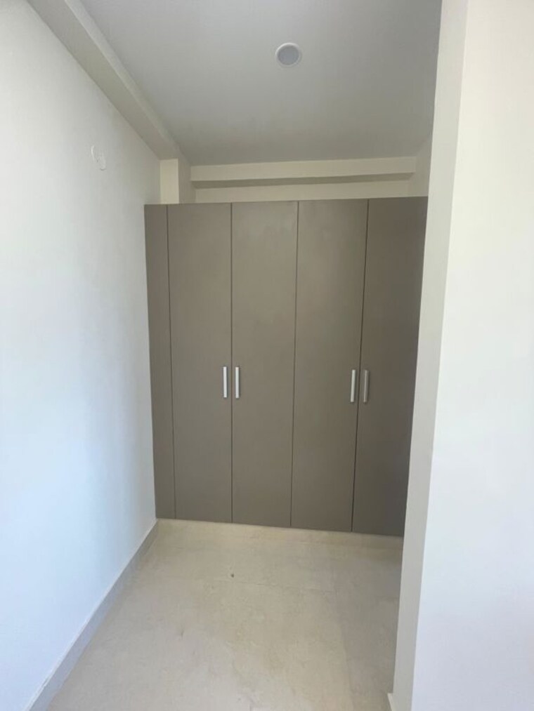 Room, medi city 1 Bedroom 750 Sq.Ft. Builder Floor In Medi City Gurgaon 10327652
