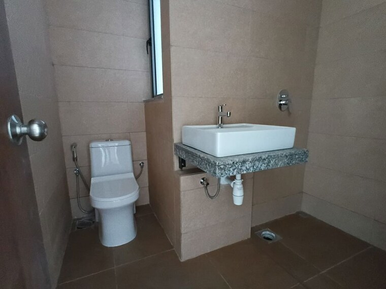 Bathroom, kalpataru-immensa-b 3 Bedroom 1150 Sq.Ft. Apartment In Kolshet Road Thane 10327636