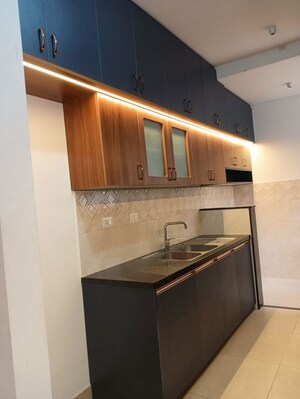 Kitchen in 2.5 BHK Apartment at Prestige Woodland Park, Cooke Town – for Rent