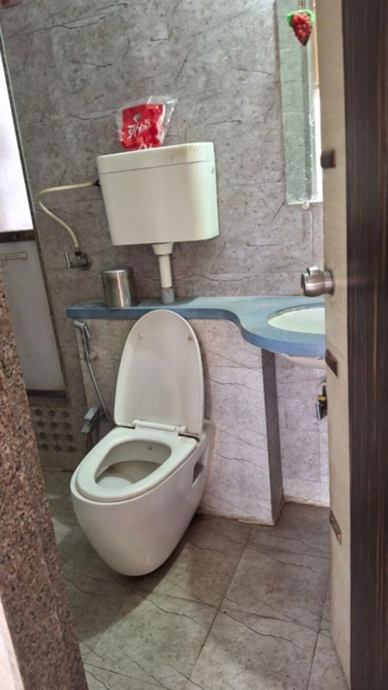 Attached Bathroom, ulwe 2 Bedroom 1000 Sq.Ft. Apartment In Ulwe Navi Mumbai 10327656