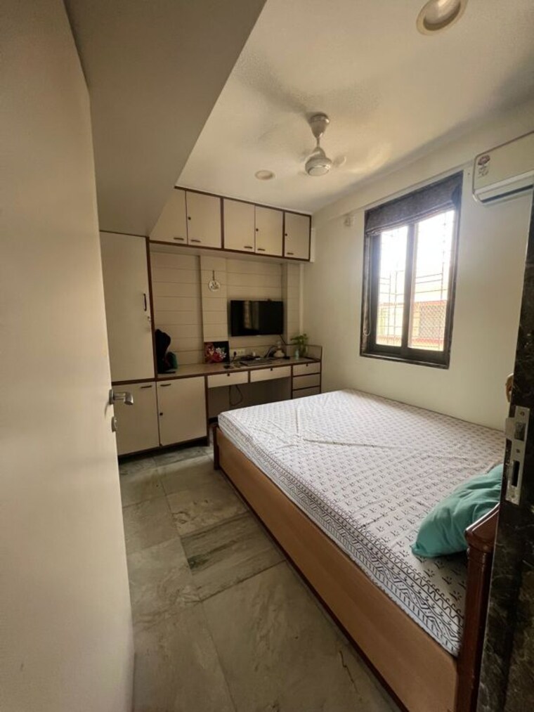 Bedroom, seven bunglow 1 Bedroom 500 Sq.Ft. Apartment In Seven Bunglow Mumbai 10327622
