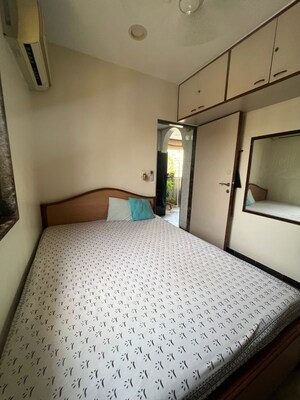 Bedroom in 1 BHK Apartment at Seven Bunglow – for Rent