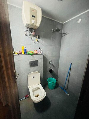 Bathroom in Studio Builder Floor at Sector 45 – for Rent