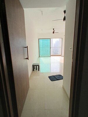 Bathroom in 3 BHK Apartment at Kalpataru Immensa B, Kolshet Road – for Sale