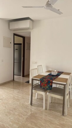1 BHK Apartment For Rent in Hiranandani Regent Hill