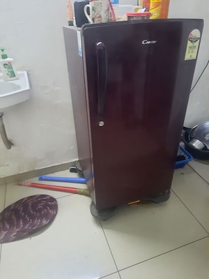 Furnished Amenities in 2 BHK Apartment at Sargasan – for Rent