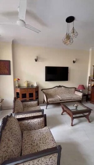 3 BHK Builder Floor For Sale in Chittaranjan Park