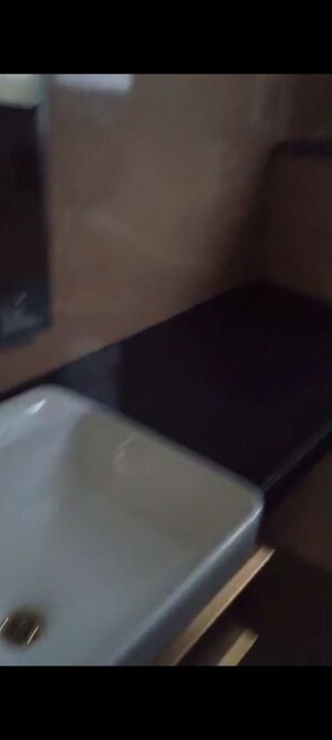 Washroom in 2.5 BHK Apartment at Smart World Orchard, Sector 61 – for Rent