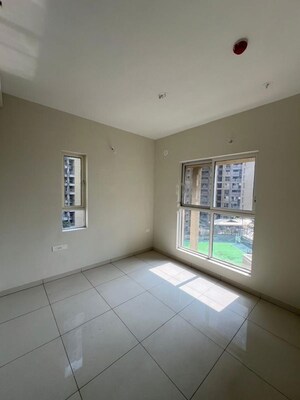 Room in Studio Apartment at Godrej Park Ridge, Manjari – for Rent