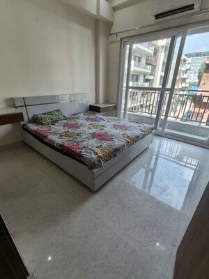 Balcony in 2 BHK Builder Floor at Sector 43 – for Rent