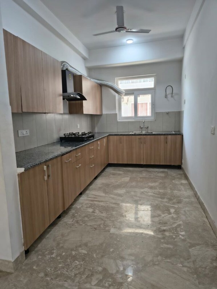 Kitchen, ss-linden 4 Bedroom 2741 Sq.Ft. Apartment In Sector 84 Gurgaon 10312709