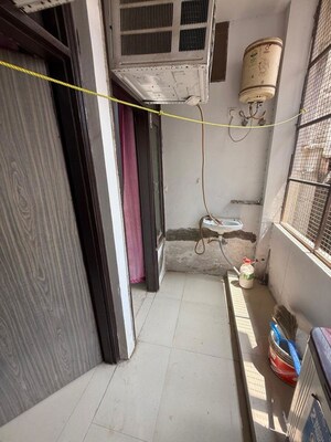 Balcony in 2 BHK Builder Floor at Sector 43 – for Rent