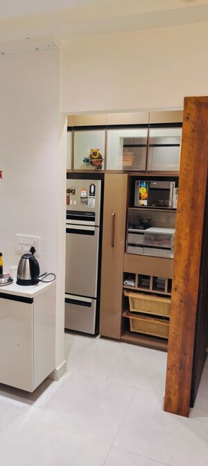 Furnished Amenities in 3 BHK Apartment at Gaur 14th Avenue High Street, Sector 16c Greater Noida – for Sale