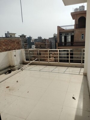 Balcony in 2 BHK Independent House at Gaur Yamuna City 7th Parkview, Gaur Yamuna City – for Rent