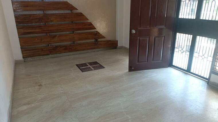 Living Room, supertech-shopprix-mall-vaishali 3 Bedroom 1450 Sq.Ft. Builder Floor In Vaishali Sector 5 Ghaziabad 10321901