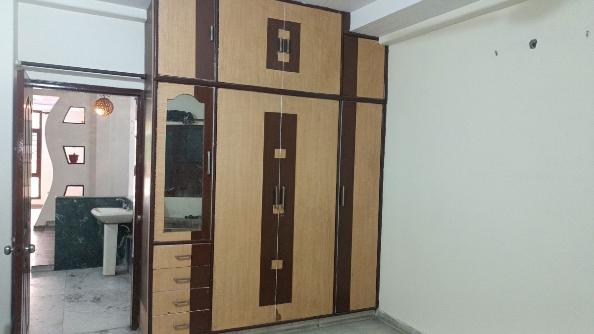 3 BHK Builder Floor For Rent in Supertech Shopprix Mall Vaishali