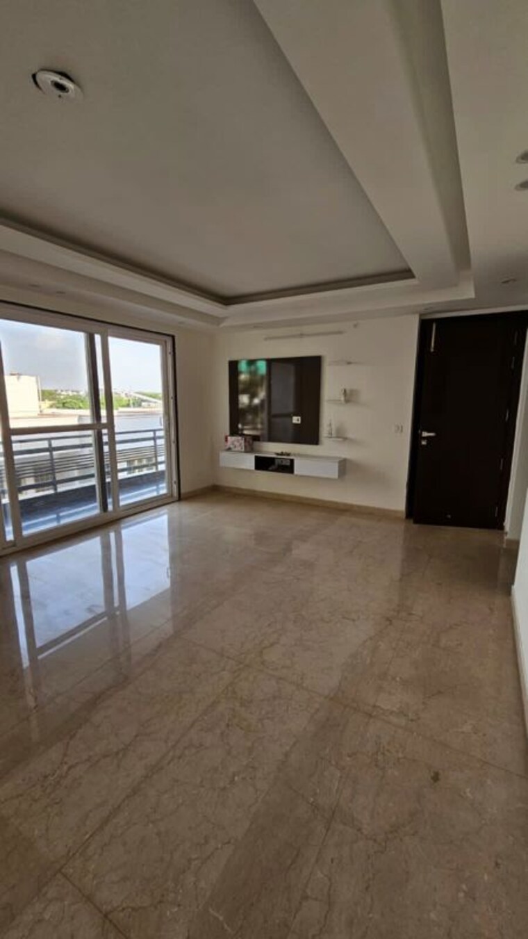 Room, dlf city phase 3 4 Bedroom 400 Sq.Yd. Builder Floor In Dlf City Phase 3 Gurgaon 10327869