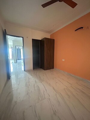 3 BHK Builder Floor For Rent in Sector 110