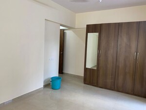 Bedroom in 2 BHK Apartment at Ameet Tower, Chembur – for Rent