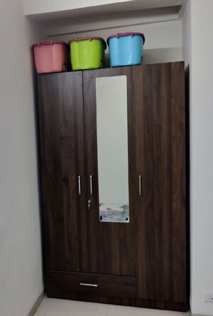 Room in 2 BHK Builder Floor at Sector 83 – for Rent