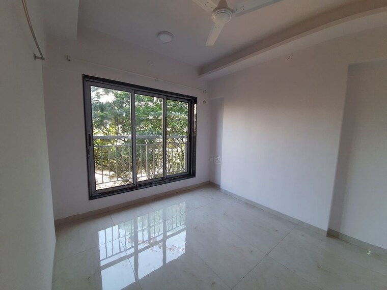 Room, prayag-heights 1.5 Bedroom 487 Sq.Ft. Apartment In Dindoshi Mumbai 10327953