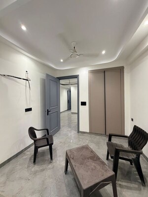 2 BHK Builder Floor For Rent in Chattarpur