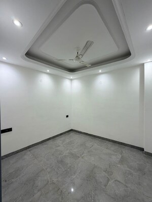 Room in 2 BHK Builder Floor at Chattarpur – for Rent