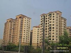 3 BHK Apartment For Rent in K Raheja Palm Court J Building, Malad West