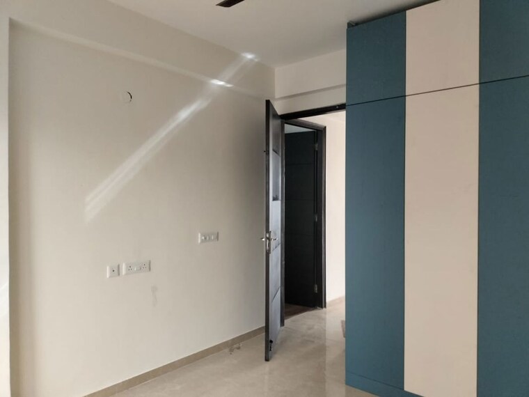 Room, signature-global-park-4-and-5 2.5 Bedroom 1081 Sq.Ft. Builder Floor In Sohna Sector 36 Gurgaon 10327975