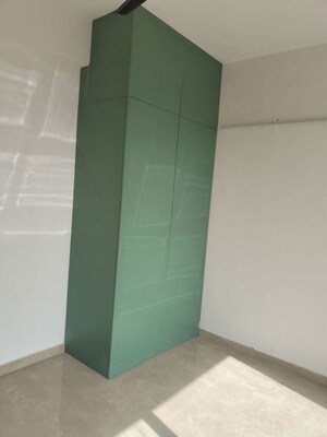 Furnished Amenities in 2.5 BHK Builder Floor at Signature Global Park 4 and 5, Sohna Sector 36 – for Rent