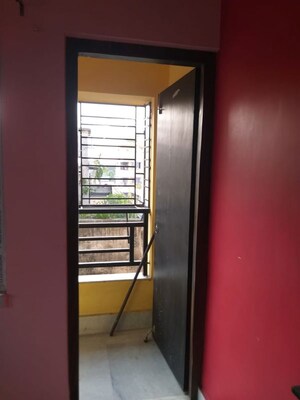 Room in 2 BHK Apartment at Kolkatta Gpo – for Sale