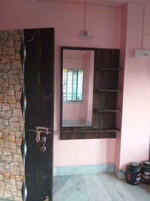 Room in 2 BHK Apartment at Kolkatta Gpo – for Sale