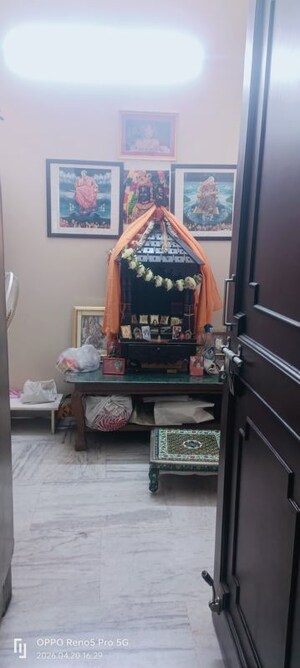 Furnished Amenities in 3 BHK Apartment at Janakpuri – for Sale