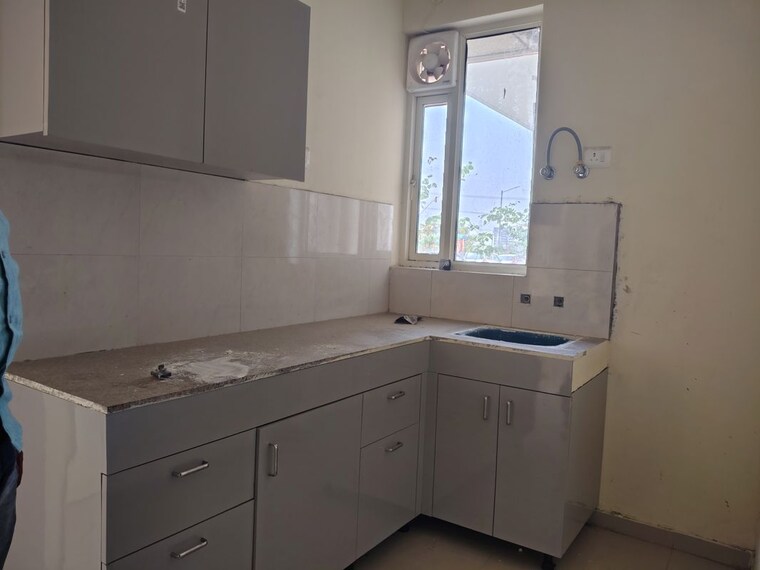 Kitchen, pyramid-altia 3 Bedroom 645 Sq.Ft. Apartment In Sector 70 Gurgaon 10328020