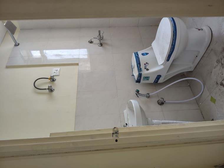 Bathroom, pyramid-altia 3 Bedroom 645 Sq.Ft. Apartment In Sector 70 Gurgaon 10328020