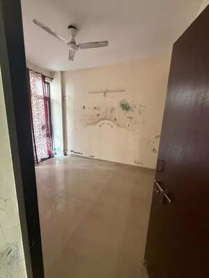 Room in 3 BHK Apartment at Ambala Highway – for Sale