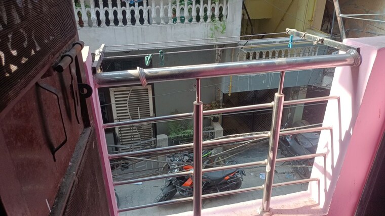 Balcony, mahagun-metro-mall 1 Bedroom 350 Sq.Ft. Builder Floor In Vaishali Sector 3 Ghaziabad 10328074