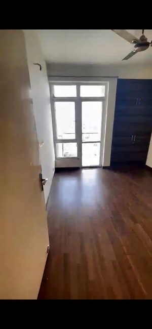 Room in 4 BHK Apartment at BPTP Park Elite Premium, Sector 84 – for Rent