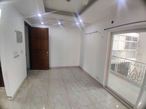 Room in 2.5 BHK Apartment at Town Park White Orchid, Sector 16c Greater Noida – for Sale