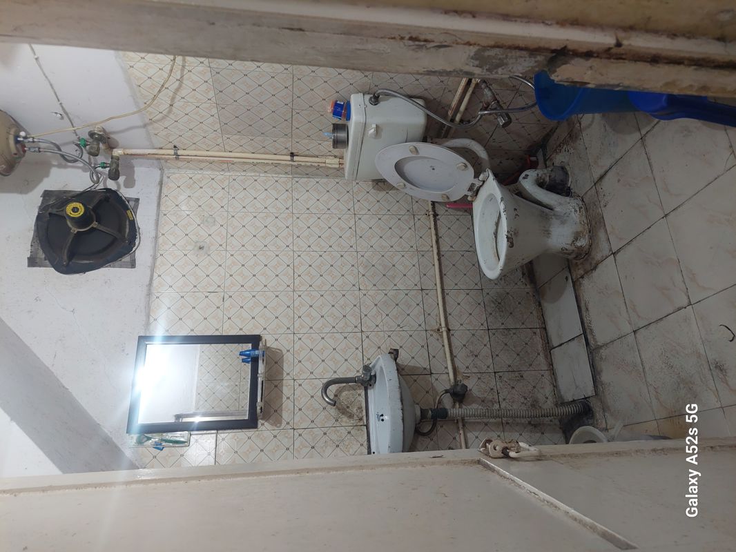 1.5 BHK + Extra Room Apartment For Rent in Adchini