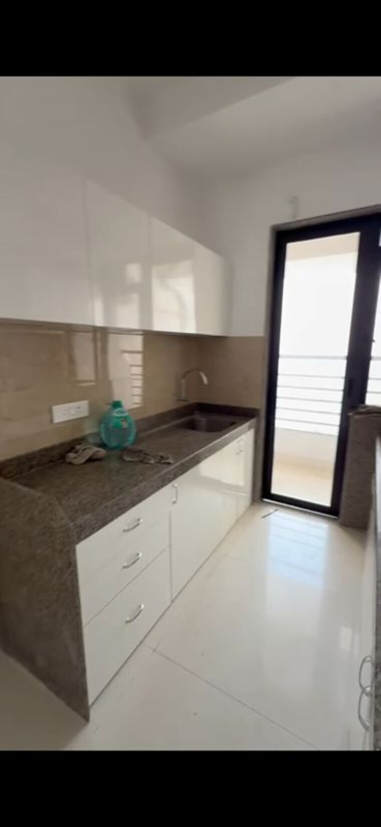 Kitchen, sunteck-city-avenue-1 3 Bedroom 1088 Sq.Ft. Apartment In Goregaon West Mumbai 10328089