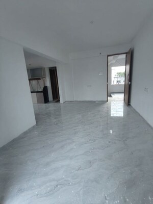 Room in 2 BHK Apartment at Anand Nagar – for Rent