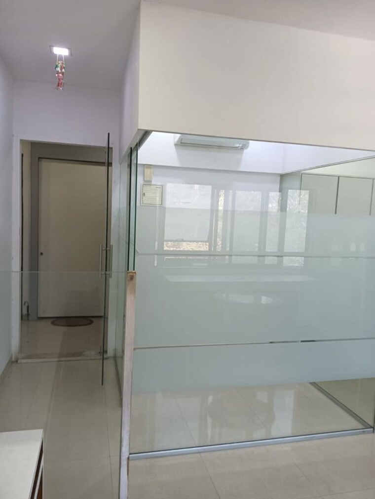 Bathroom, hiranandani-meadows Commercial Office Space 300 Sq.Ft. In Manpada Thane 10328144