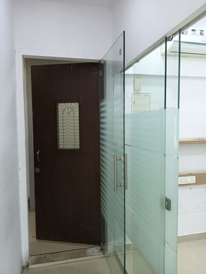 Furnished Amenities in  Office Space at Hiranandani Meadows, Manpada – for Rent