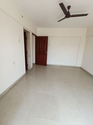 Room in 2 BHK Apartment at Runal Deepmala, Pimple Saudagar – for Rent