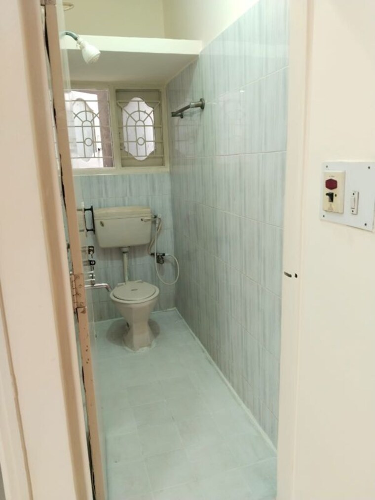 Bathroom, btm layout stage 2 2 Bedroom 600 Sq.Ft. Builder Floor In Btm Layout Stage 2 Bangalore 10328159