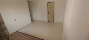 Room in 2 BHK Apartment at Kunal Icon, Pimple Saudagar – for Rent